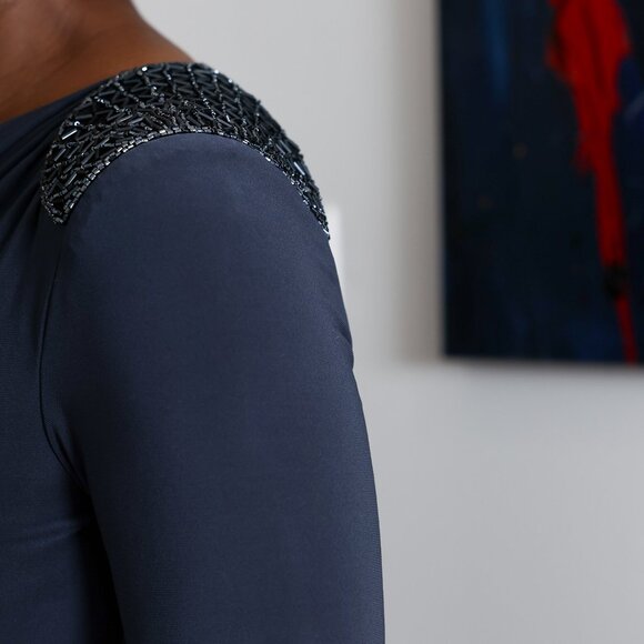 Cache’ Gray Form Fitting Dress Size Small - Picture 4 of 7